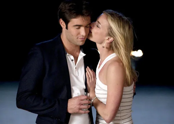 TF1 accélère la diffusion de Grey’s Anatomy pour retarder Revenge TF1 accélère la diffusion de Grey’s Anatomy pour retarder Revenge