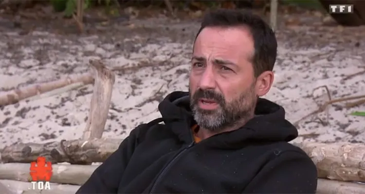 Javier (Koh-Lanta : Le combat des héros, TF1) : « Pourquoi j’ai créé un faux collier d’immunité à Nathalie » Javier (Koh-Lanta : Le combat des héros, TF1) : « Pourquoi j’ai créé un faux collier d’immunité à Nathalie »