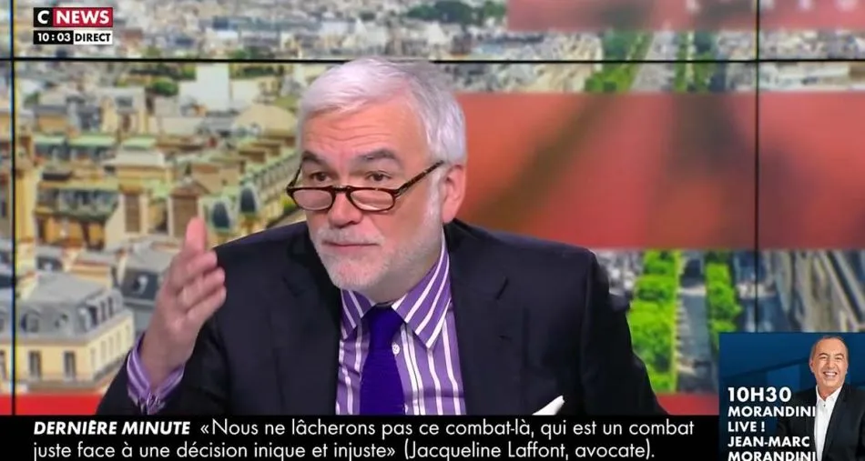 L’heure des Pros : Eric Naulleau tire à boulets rouges sur Pascal Praud en direct sur CNews