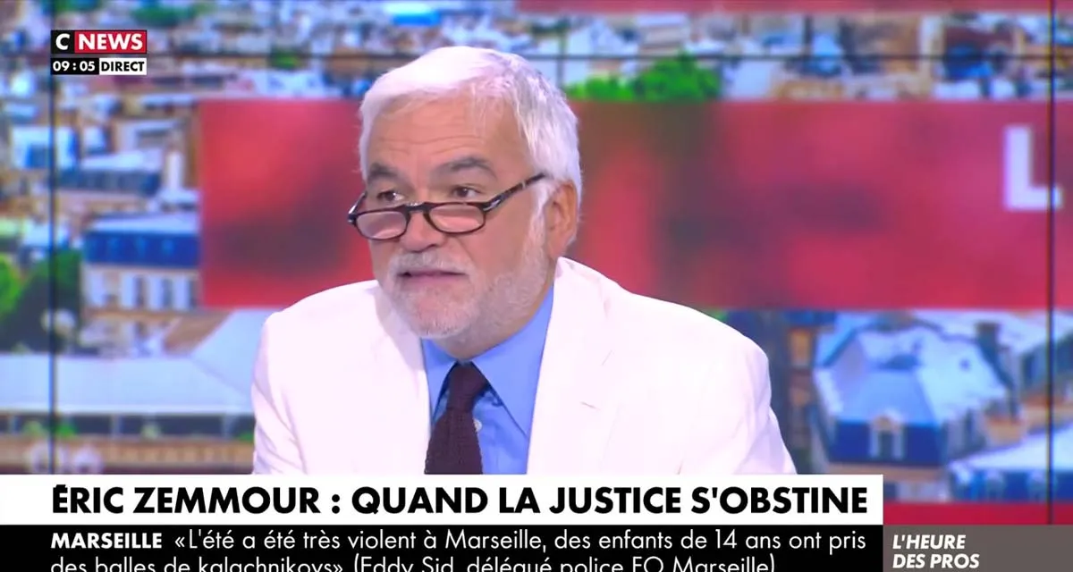Le reproche de Pascal Praud à Eric Zemmour, Eric Naulleau évoque leur dispute dans L’heure des pros sur CNews Le reproche de Pascal Praud à Eric Zemmour, Eric Naulleau évoque leur dispute dans L’heure des pros sur CNews