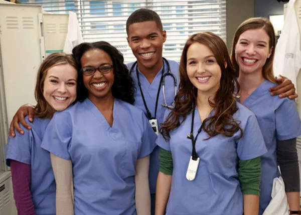 Grey’s Anatomy : 4 personnages promus pour la saison 10 Grey’s Anatomy : 4 personnages promus pour la saison 10