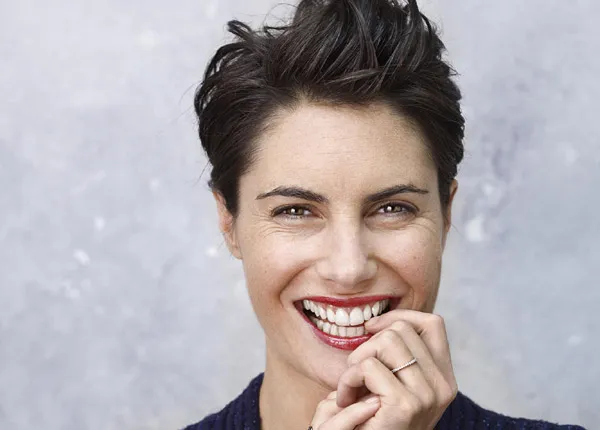 Alessandra Sublet (Un soir à la Tour Eiffel) : « On a une clause d’audience mais France 2 sait qu’aucun talk-show ne s’installe en deux mois » Alessandra Sublet (Un soir à la Tour Eiffel) : « On a une clause d’audience mais France 2 sait qu’aucun talk-show ne s’installe en deux mois »