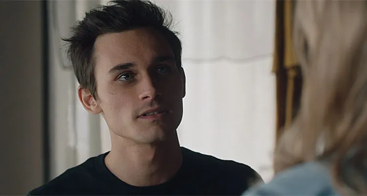 Ici tout commence (spoiler) : Louis prêt à mourir, Claire responsable de l’explosion ? Ici tout commence (spoiler) : Louis prêt à mourir, Claire responsable de l’explosion ?