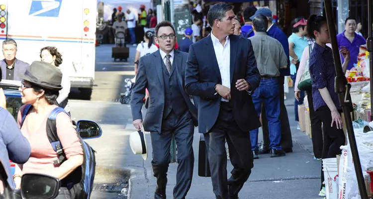 Person of Interest : Finch, Reese et Root succèdent à Blindspot dès le 8 novembre pour une ultime saison Person of Interest : Finch, Reese et Root succèdent à Blindspot dès le 8 novembre pour une ultime saison