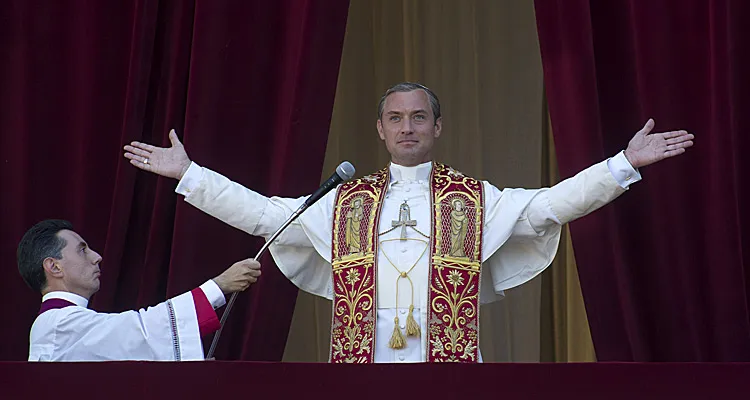 The young pope : Jude Law en Pie XIII adoubé avec un joli succès sur Canal+