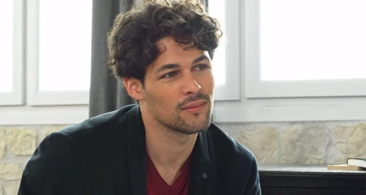 Sami Alliot (Les mystères de l’amour) : « Sam restera toujours obsédé par Fanny » Sami Alliot (Les mystères de l’amour) : « Sam restera toujours obsédé par Fanny »