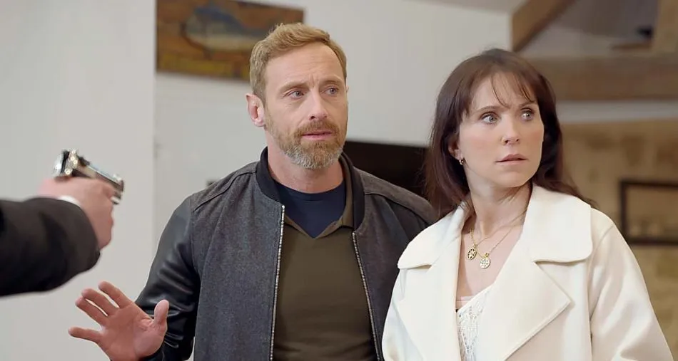 Les mystères de l’amour (spoiler) : John sauve Pierre, son avenir avec Jeanne menacé sur TMC Les mystères de l’amour (spoiler) : John sauve Pierre, son avenir avec Jeanne menacé sur TMC