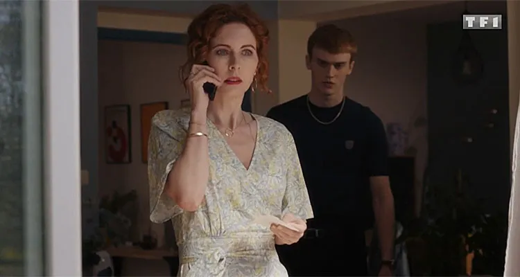 Demain nous appartient (spoiler) : Juliette dévisage Sacha, Sofia attaque sur TF1 Demain nous appartient (spoiler) : Juliette dévisage Sacha, Sofia attaque sur TF1