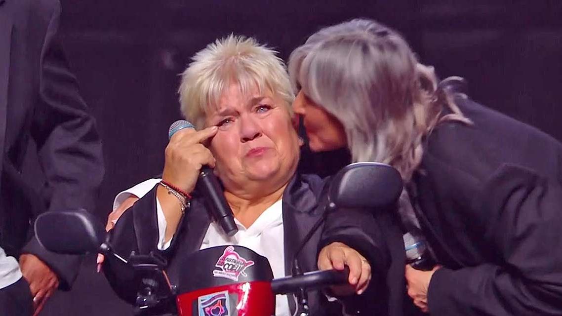 Les Enfoirés 2025 : Pierre Garnier provoque l'hilarité des téléspectateurs,  Mimie Mathy en larmes… Quelle audience pour le concert sur TF1 ? |  Toutelatele