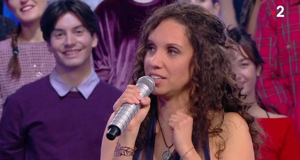 N’oubliez pas les paroles : Nagui bouleversé par Louna, la maestro Elodie définitivement éliminée sur France 2 N’oubliez pas les paroles : Nagui bouleversé par Louna, la maestro Elodie définitivement éliminée sur France 2
