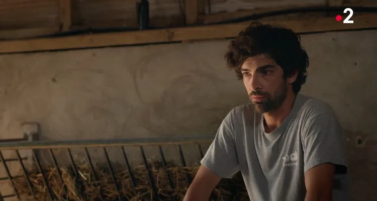 Un si grand soleil en avance : spoilers et résumé de l’épisode du jeudi 2 décembre 2021 sur France 2 Un si grand soleil en avance : spoilers et résumé de l’épisode du jeudi 2 décembre 2021 sur France 2