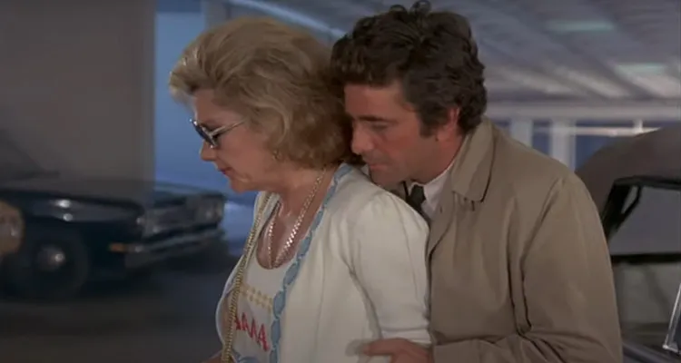 Columbo (Requiem pour une star, TMC) : Comment la mort d’Anne Baxter a chamboulé une célèbre série TV ? Columbo (Requiem pour une star, TMC) : Comment la mort d’Anne Baxter a chamboulé une célèbre série TV ?