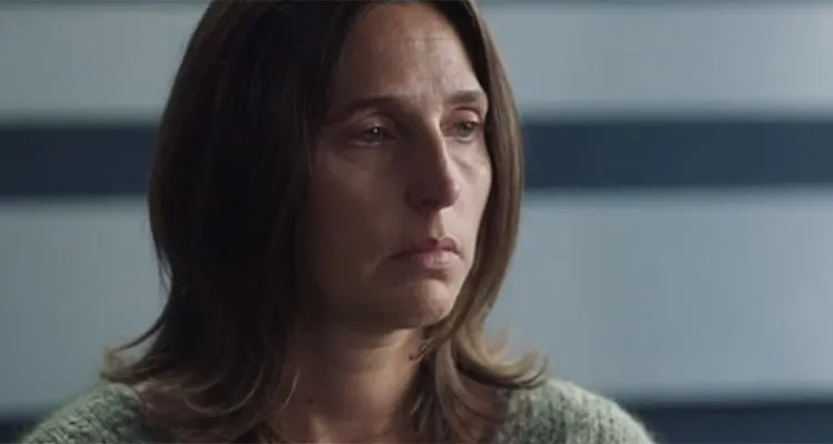 Demain nous appartient (spoiler) : qui est Sonia Merlet, la ravisseuse de Camille sur TF1 ? Demain nous appartient (spoiler) : qui est Sonia Merlet, la ravisseuse de Camille sur TF1 ?