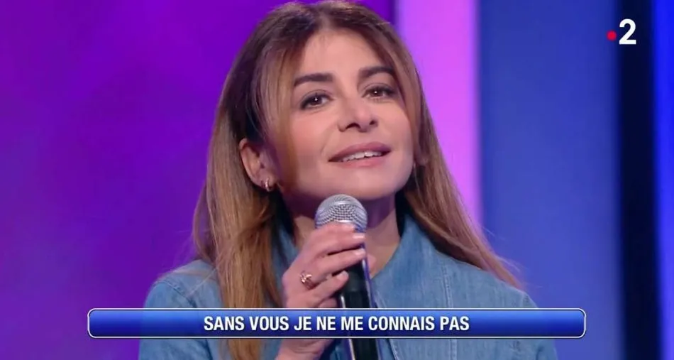 Julie Zenatti a débarqué sur le plateau de N’oubliez pas les paroles sur France 2.