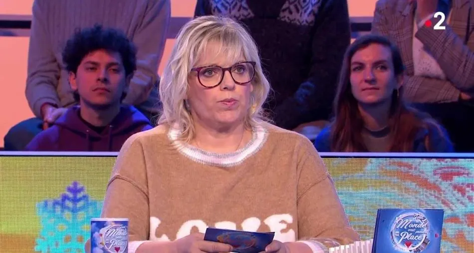 Tout le monde veut prendre sa place : malédiction pour Laurence Boccolini, son jeu supprimé sur France 2 Tout le monde veut prendre sa place : malédiction pour Laurence Boccolini, son jeu supprimé sur France 2