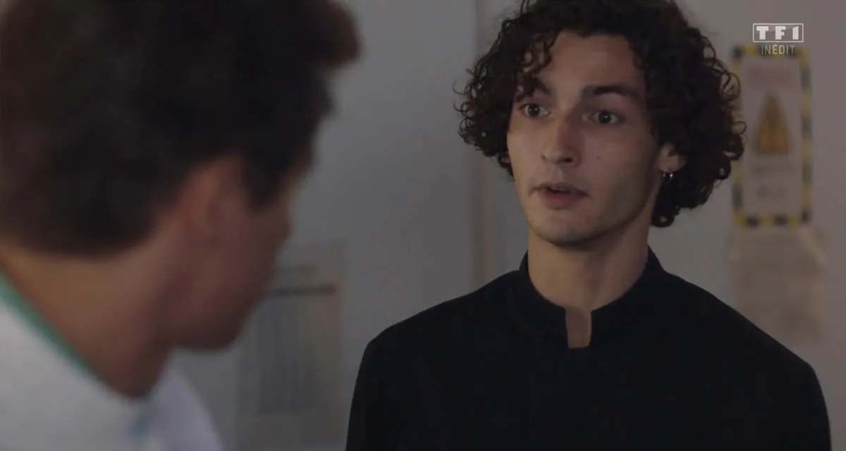 Ici tout commence (spoiler) : Théo rejoint le cercle, les confidences chocs d’un ancien élève sur Teyssier sur TF1 Ici tout commence (spoiler) : Théo rejoint le cercle, les confidences chocs d’un ancien élève sur Teyssier sur TF1