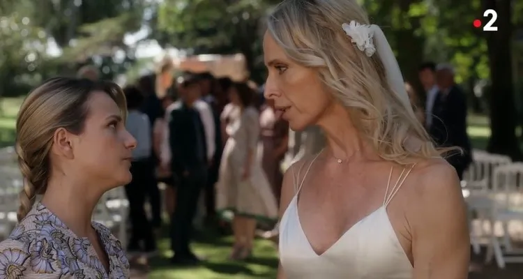 Un si grand soleil (spoiler) : Becker et Janet enfin mariés, Charles veut conquérir Anissa Un si grand soleil (spoiler) : Becker et Janet enfin mariés, Charles veut conquérir Anissa