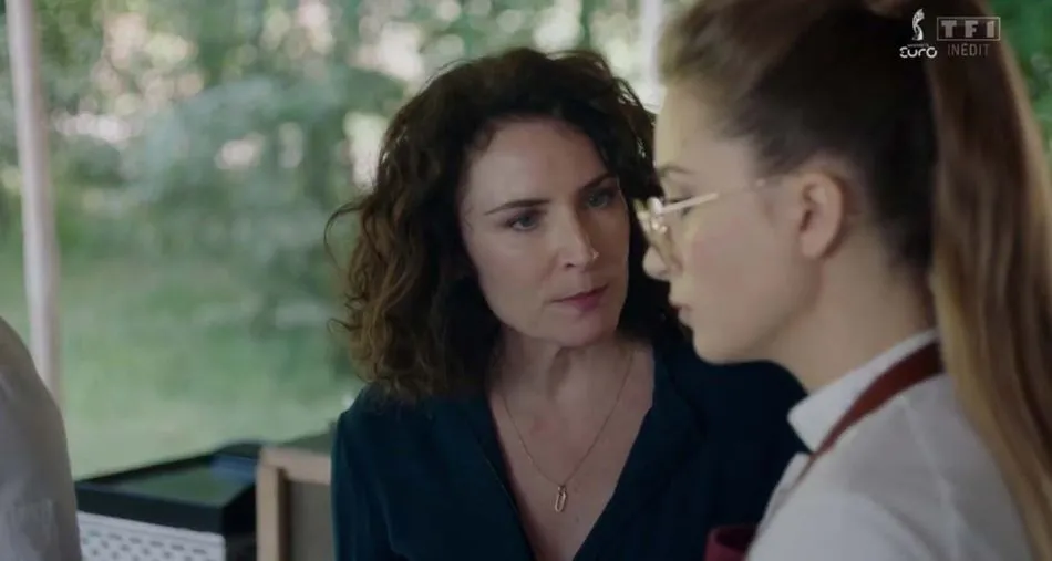Elsa Lunghini (Ici tout commence, TF1) : « Il faut toujours du temps à Clotilde pour réaliser qu’elle va trop loin avec Rose » Elsa Lunghini (Ici tout commence, TF1) : « Il faut toujours du temps à Clotilde pour réaliser qu’elle va trop loin avec Rose »