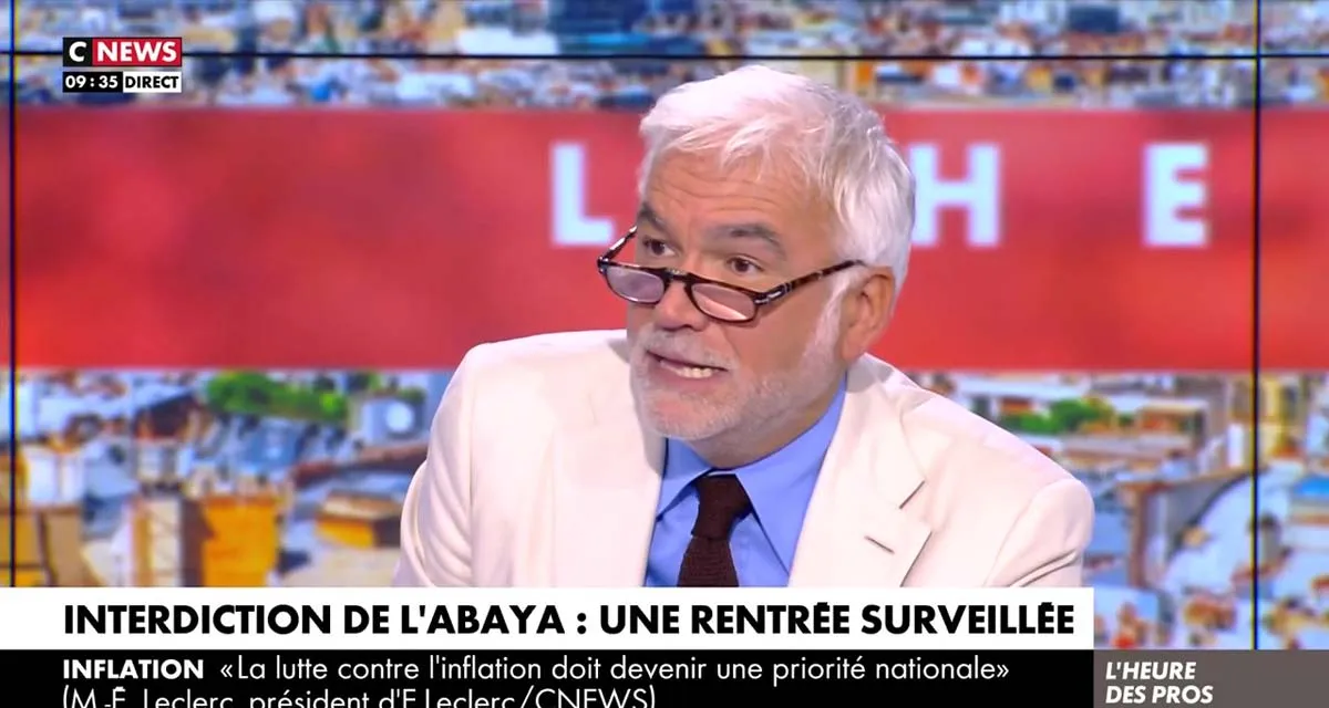 Pascal Praud provoque Yann Barthès, Elisabeth Levy s’insurge sur CNews Pascal Praud provoque Yann Barthès, Elisabeth Levy s’insurge sur CNews