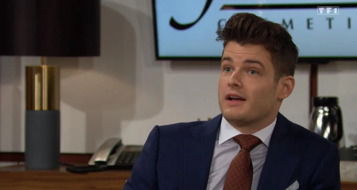 Les feux de l’amour en avance : Courtney et Jack en couple ? Le départ de Kyle (résumé et replay de l’épisode du vendredi 8 septembre 2023 sur TF1) Les feux de l’amour en avance : Courtney et Jack en couple ? Le départ de Kyle (résumé et replay de l’épisode du vendredi 8 septembre 2023 sur TF1)