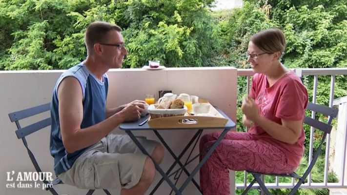 L'amour est dans le pré (M6) : Stéphanie trompe Hervé, « je me suis gratté  les fesses avant ! » | Toutelatele