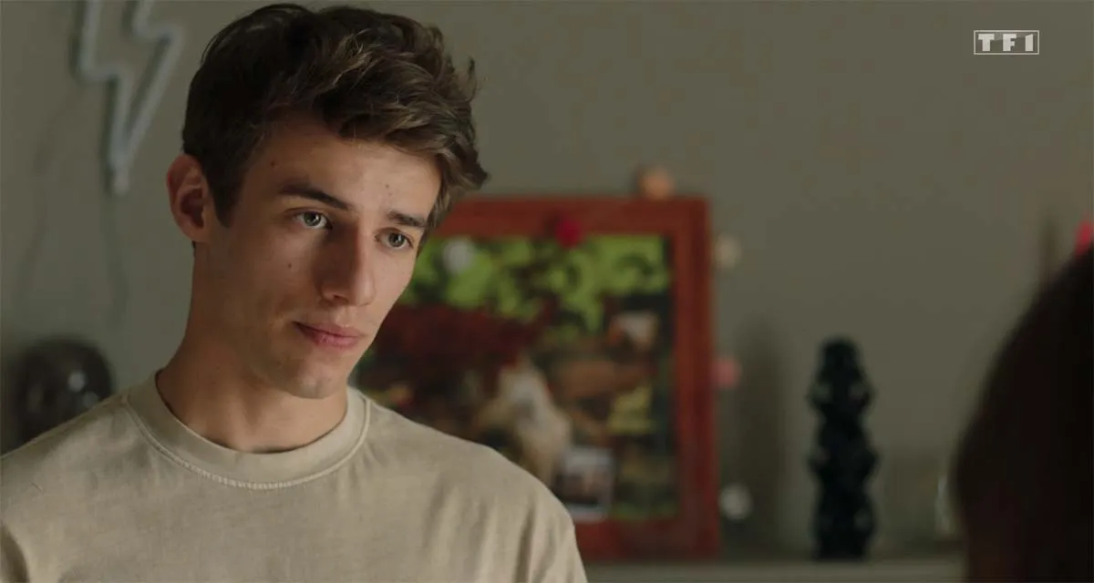 Ici tout commence (spoiler) : Axel disparaît après l’accident de train, la date du retour de Greg (Mikaël Mittelstadt) dévoilée sur TF1 Ici tout commence (spoiler) : Axel disparaît après l’accident de train, la date du retour de Greg (Mikaël Mittelstadt) dévoilée sur TF1