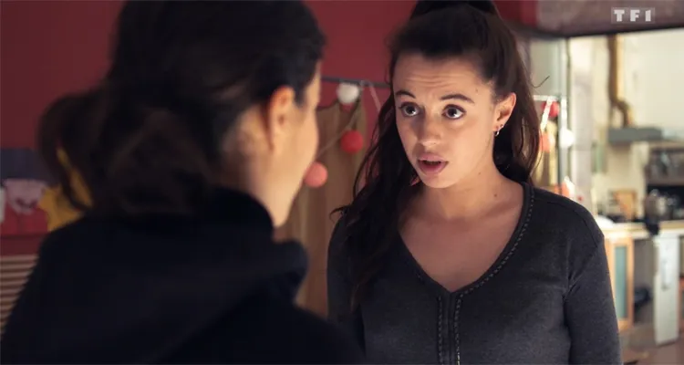 Demain nous appartient (spoiler) : Aurore tuée par Roxane, la copine de Sara ? Demain nous appartient (spoiler) : Aurore tuée par Roxane, la copine de Sara ?