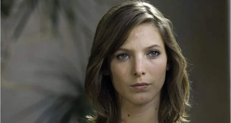 Meurtres à La Ciotat : le nouveau thriller réunit Élodie Varlet (Plus belle la vie), Julie Boulanger (Cut) et Philippe Bas (Profilage) Meurtres à La Ciotat : le nouveau thriller réunit Élodie Varlet (Plus belle la vie), Julie Boulanger (Cut) et Philippe Bas (Profilage)