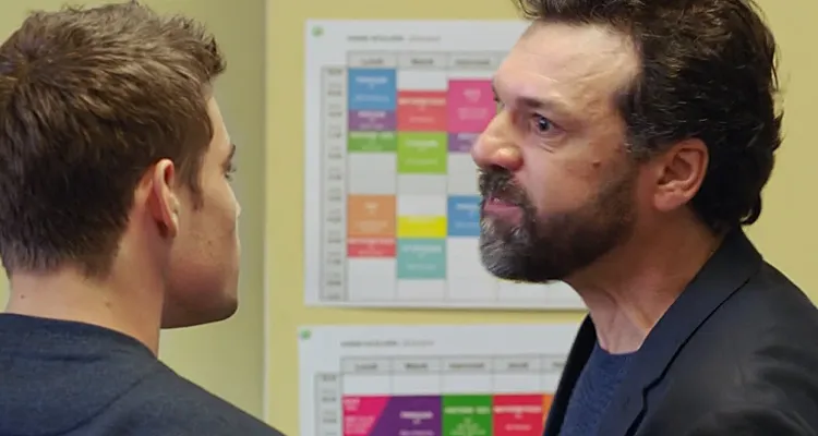 Demain nous appartient (spoiler) : Samuel menace Bilel, Olivier s’en prend à Maxime Demain nous appartient (spoiler) : Samuel menace Bilel, Olivier s’en prend à Maxime