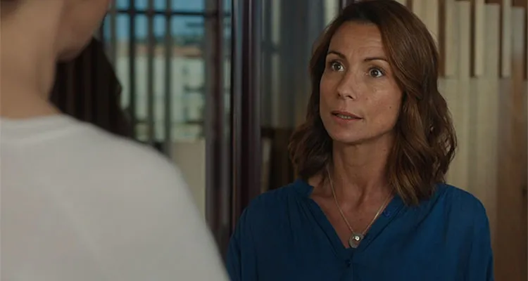 Jennifer Lauret (Demain nous appartient, TF1) : « Raphaëlle reste attachée à Stanislas... » Jennifer Lauret (Demain nous appartient, TF1) : « Raphaëlle reste attachée à Stanislas... »
