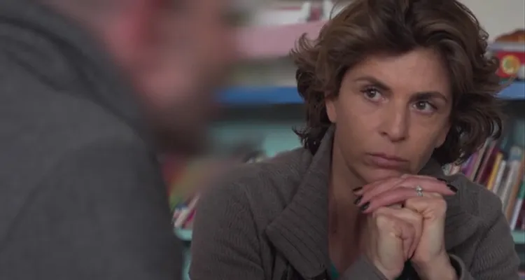 Anne Nivat (Dans quelle France on vit) : « Les adultes ne sont pas prêts à affronter la dure réalité des violences familiales » Anne Nivat (Dans quelle France on vit) : « Les adultes ne sont pas prêts à affronter la dure réalité des violences familiales »