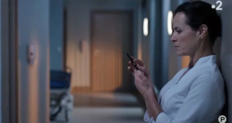 Un si grand soleil (spoiler) : Hélène arrêtée par la police, Julie se sépare d’Alex sur France 2 Un si grand soleil (spoiler) : Hélène arrêtée par la police, Julie se sépare d’Alex sur France 2