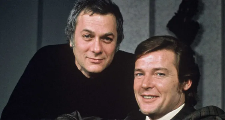 Les Grosses Têtes déprogrammées, Amicalement vôtre en prime en hommage à Roger Moore Les Grosses Têtes déprogrammées, Amicalement vôtre en prime en hommage à Roger Moore