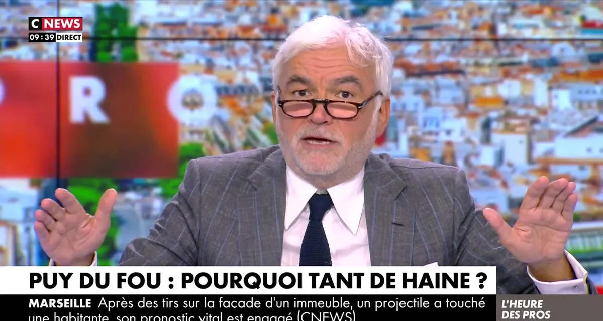 « Vous allez me regretter ! » Elisabeth Lévy alerte Pascal Praud dans L’Heure des Pros sur CNews « Vous allez me regretter ! » Elisabeth Lévy alerte Pascal Praud dans L’Heure des Pros sur CNews