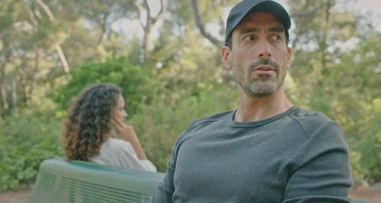Plus belle la vie (spoiler) : Barbara découvre que César est amoureux d’Emma, Jacob veut repasser à l’action Plus belle la vie (spoiler) : Barbara découvre que César est amoureux d’Emma, Jacob veut repasser à l’action