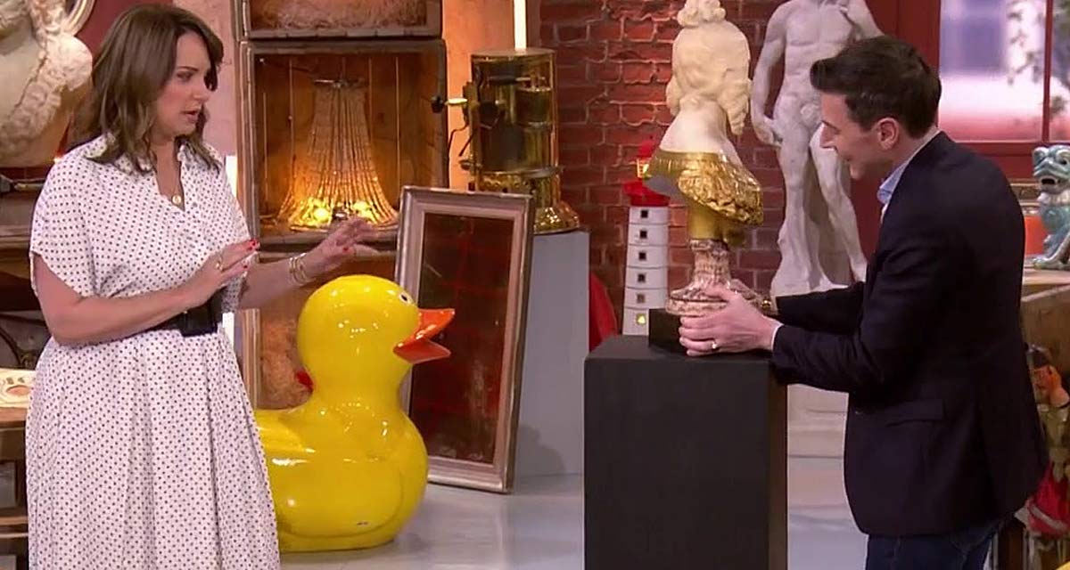 « Faîtes attention ! » Julia Vignali craint que Harold Hessel casse un objet dans Affaire conclue  