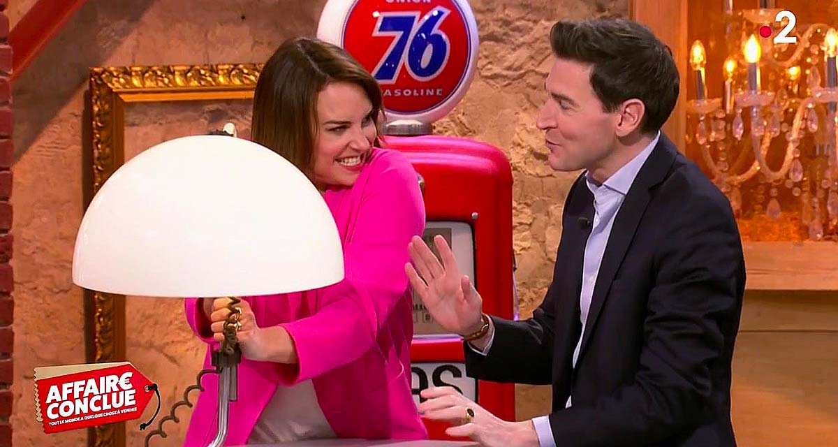 Affaire conclue : Julia Vignali a-t-elle cassé une lampe avant la vente ?