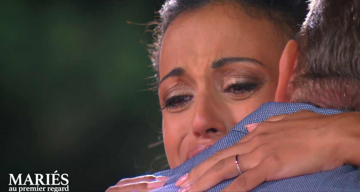 Mariés au premier regard 7 : le frère d’Anabel intervient, elle fond en larmes, Fabrice pris au piège sur M6 ? Mariés au premier regard 7 : le frère d’Anabel intervient, elle fond en larmes, Fabrice pris au piège sur M6 ?