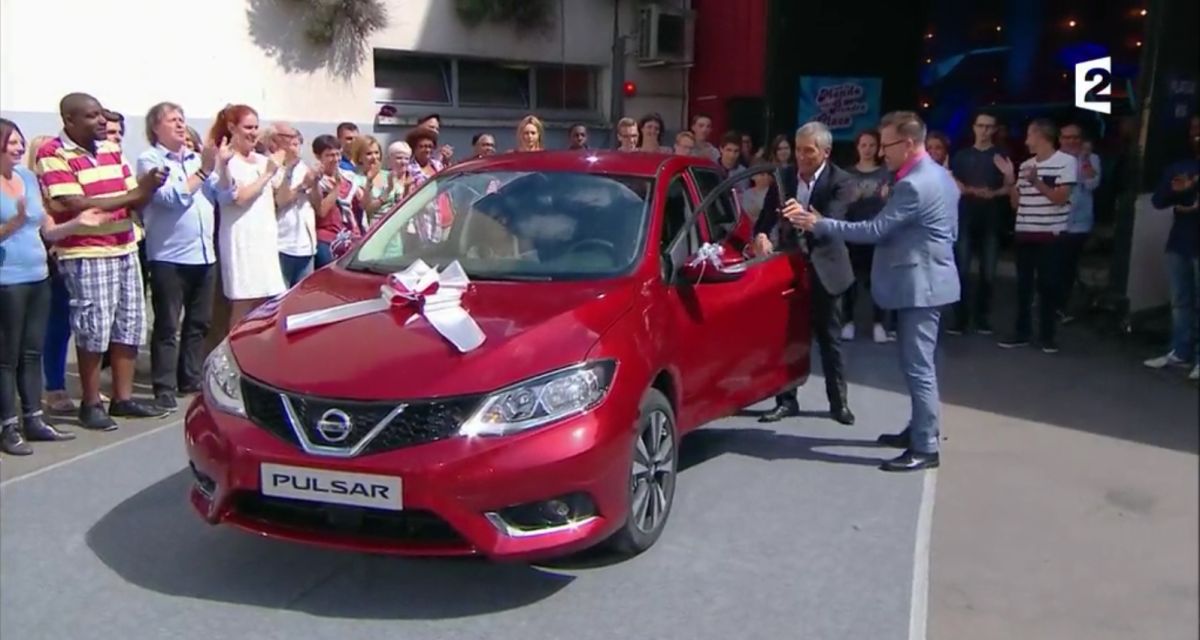 Tout le monde veut prendre sa place : Enzo remporte une 100e victoire et une voiture