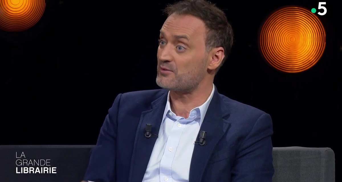 La grande librairie du mercredi 7 décembre 2022 : Yves Grevet, Stéphanie Ducan, Marc Dugain, Remi Kauffer, les invités d’Augustin Trapenard sur France 5