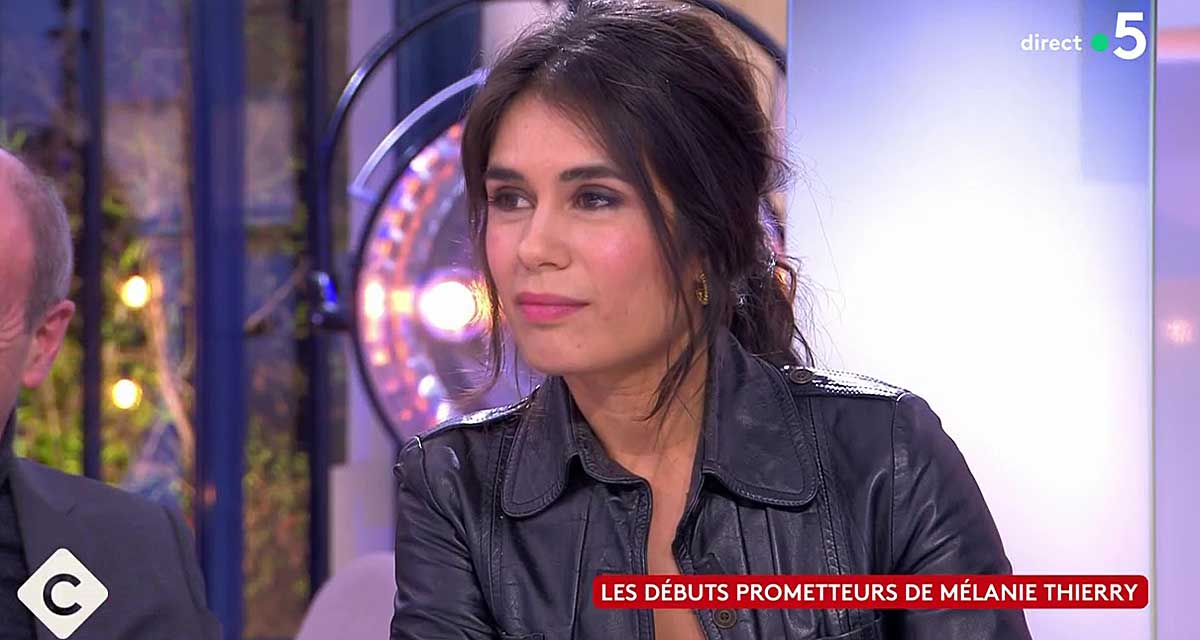 C à vous : malaise en direct, Emilie Tran Nguyen terriblement gênée avec Anne-Elisabeth Lemoine