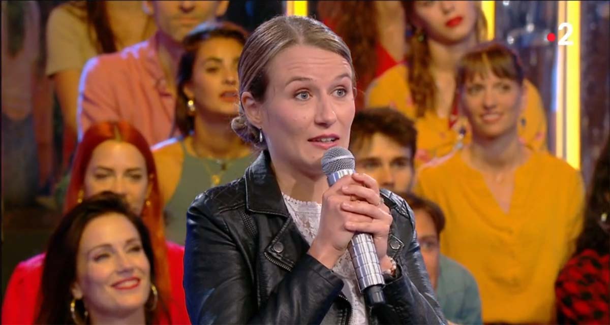 N’oubliez pas les paroles : Nagui met en garde Caroline, la maestro éliminée sur France 2 ? 