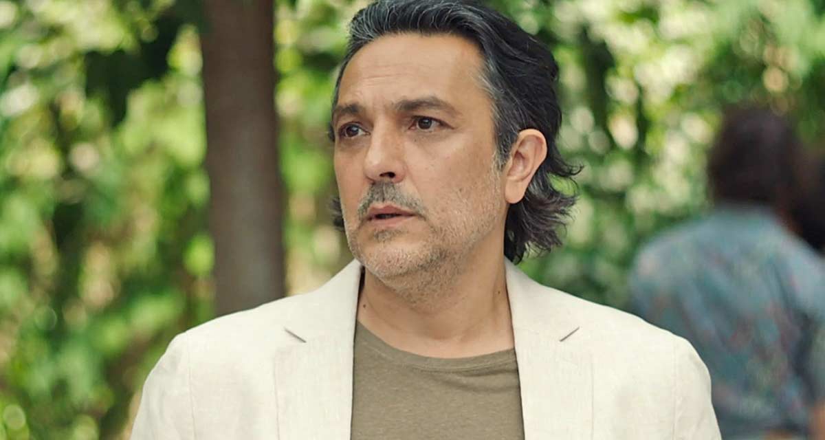 Ici tout commence : Castelmont s’en va, deux professeurs prêts à quitter l’Institut sur TF1 ? (spoiler)