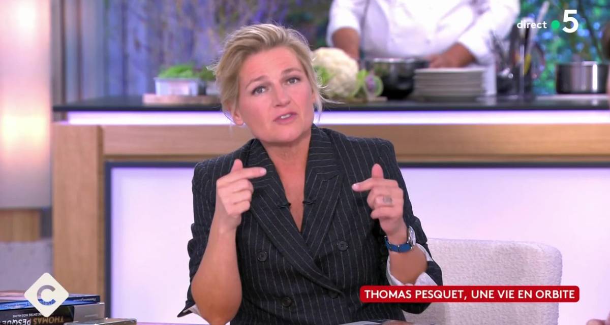 C à vous : Anne-Elisabeth Lemoine se blesse en direct sur France 5