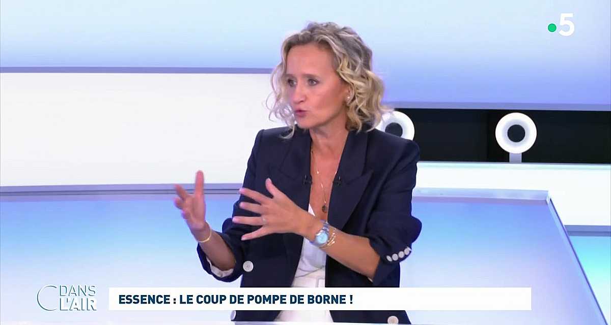 Caroline Roux : cette mission périlleuse que lui impose France 5 avec C dans l’air
