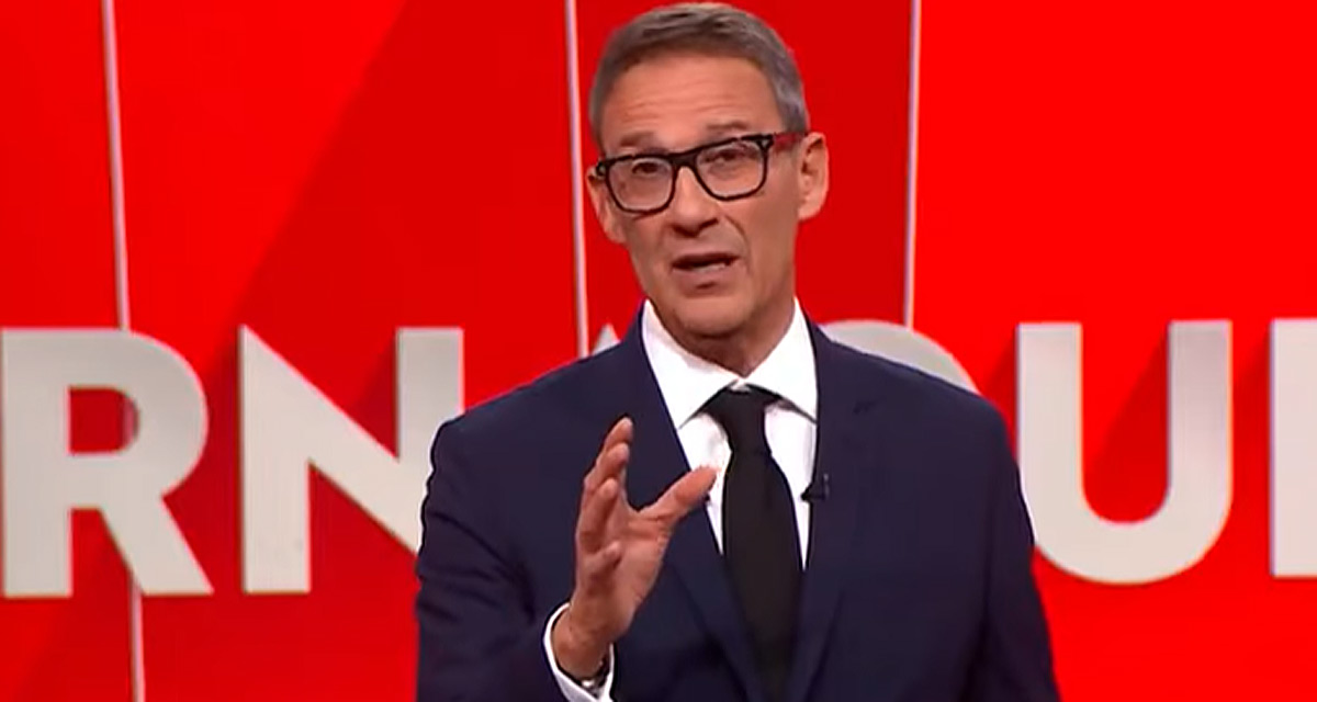 “Ferme-là animateur de m*rde !” Julien Courbet insulté avant un nouveau prime time d’Arnaques sur M6