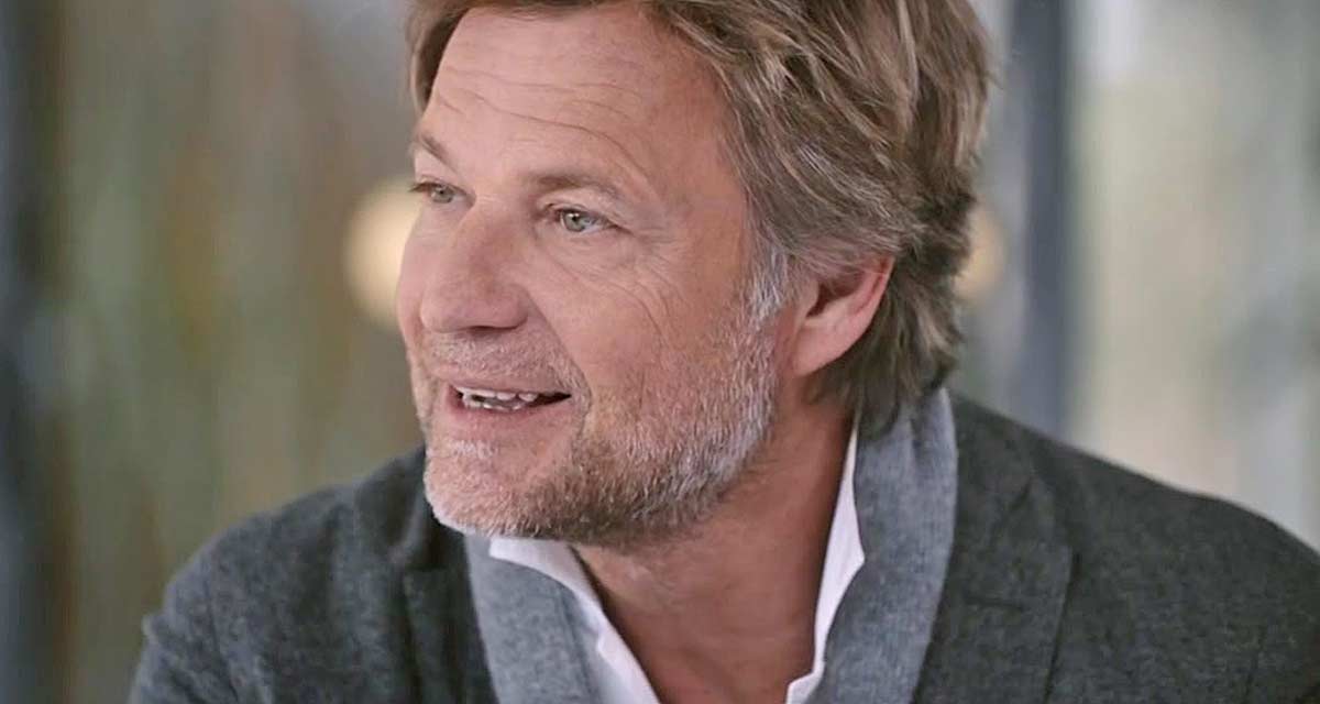 Laurent Delahousse s’absente du JT mais… 