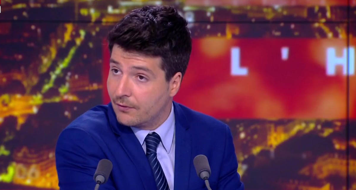 « On est en direct ! » Eliot Deval forcé de rappeler à l’ordre ses chroniqueurs, CNews change ses plans « On est en direct ! » Eliot Deval forcé de rappeler à l’ordre ses chroniqueurs, CNews change ses plans