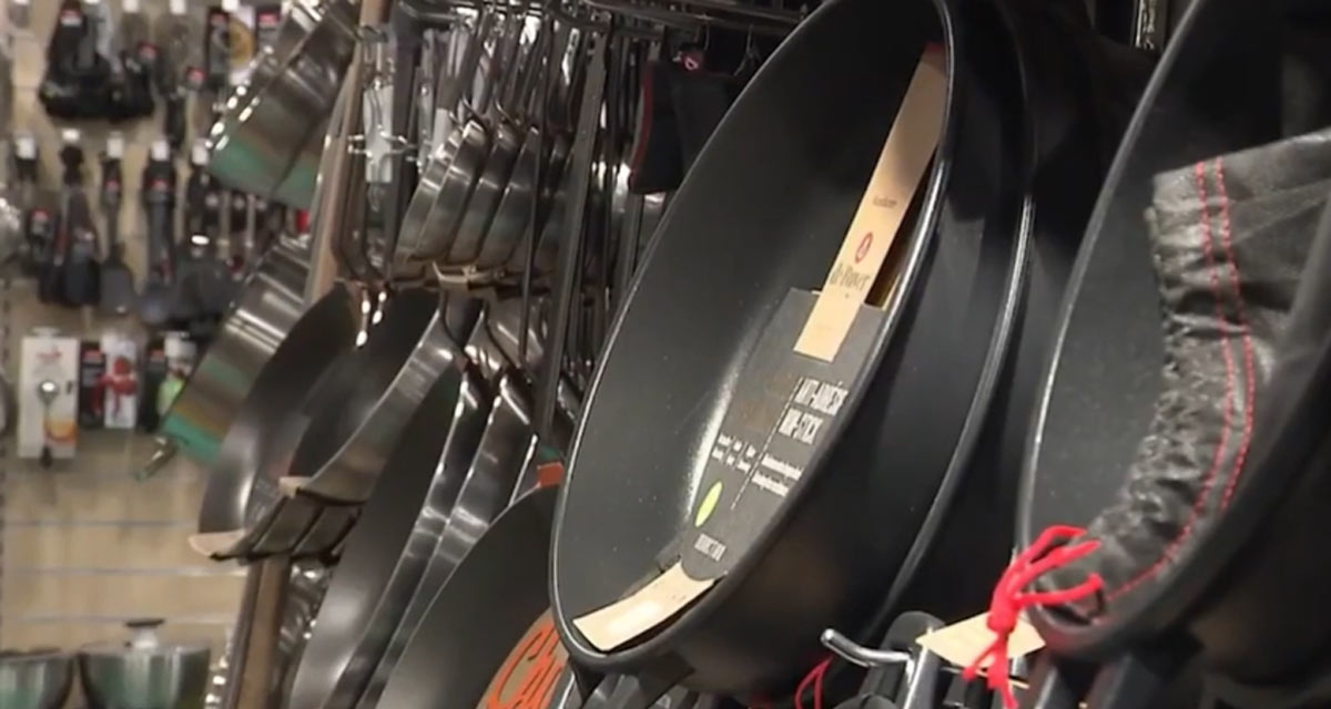 Ustensiles de cuisine : Silicone, Téflon, PFAS... un documentaire pourrait bien changer nos habitudes culinaires Ustensiles de cuisine : Silicone, Téflon, PFAS... un documentaire pourrait bien changer nos habitudes culinaires