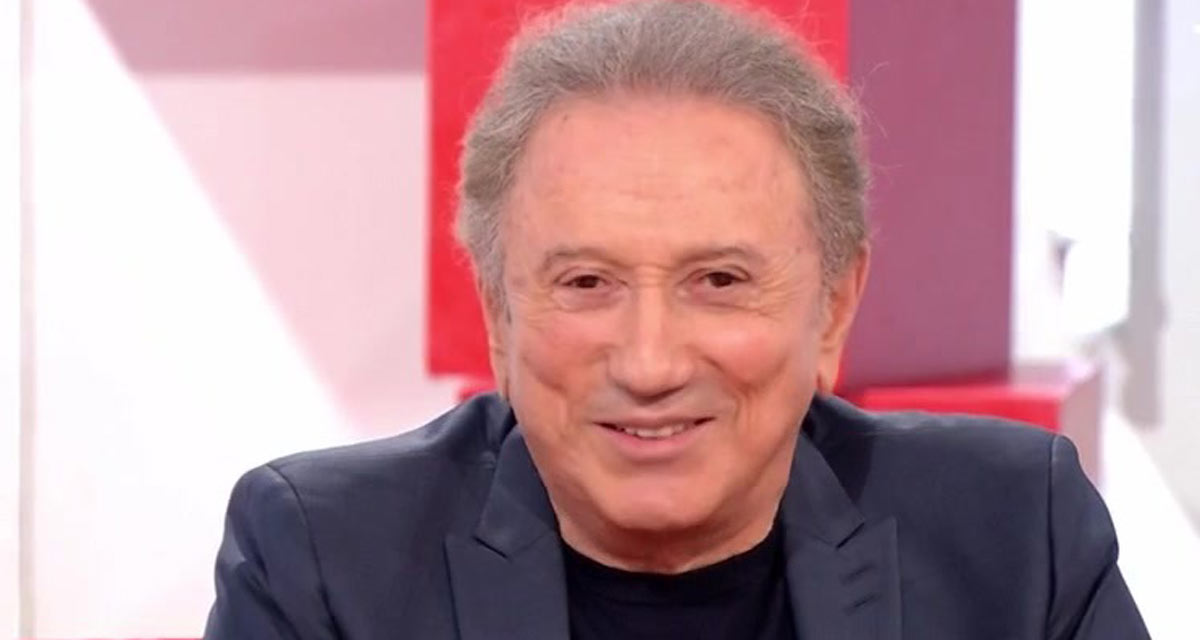 Vivement Dimanche : Michel Drucker s’en va, son message d’au revoir sur France 3 Vivement Dimanche : Michel Drucker s’en va, son message d’au revoir sur France 3